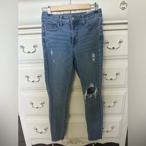 Old Navy Rockstar Super Skinny Ripped Jeans, High Rise,Light Wash, Size 4